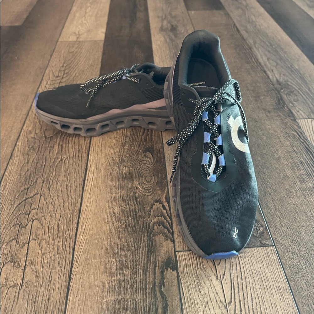 Men’s Size 10 On Cloud Cloudmonster Sneakers